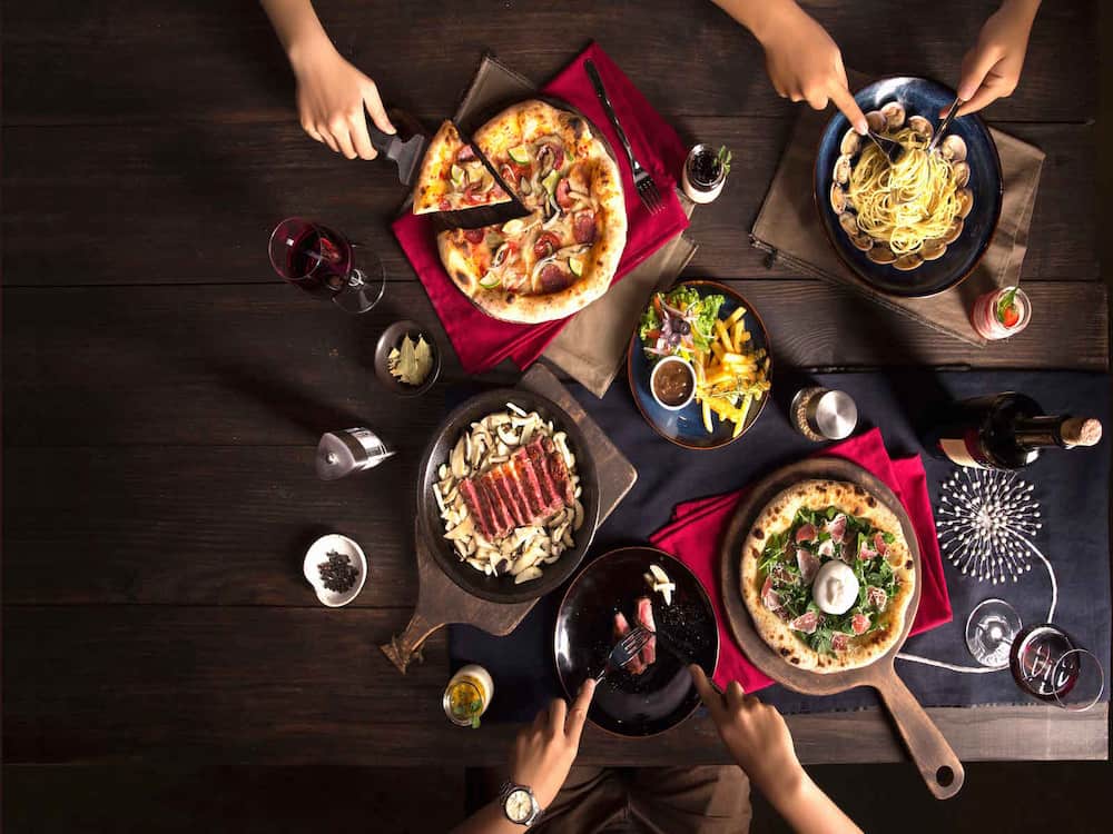 Ăn gì ở Vinhomes Central Park? - Ẩm thực Ý tại Capricciosa